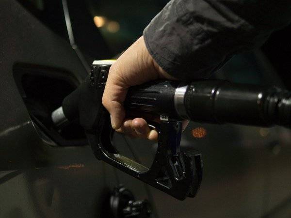 Таксисты смогут купить топливо в рассрочку на заправках «Газпром нефти»