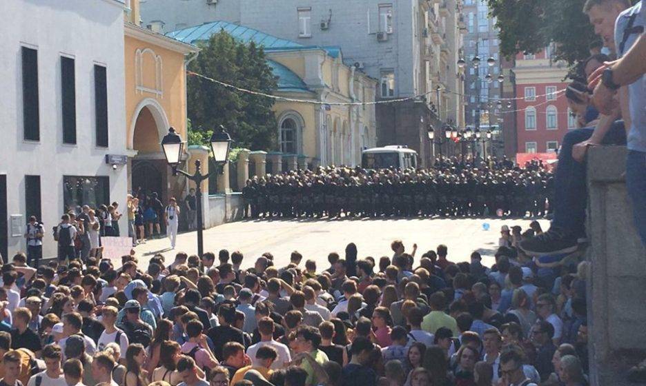 Священники РПЦ призвали пересмотреть приговоры по Московскому делу