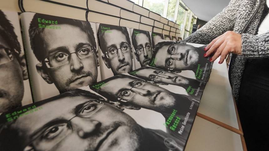 После иска США мемуары Сноудена стали самой продаваемой книгой в мире