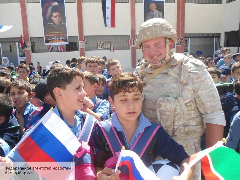 Военные РФ доставили гуманитарную помощь в сирийскую Гуту
