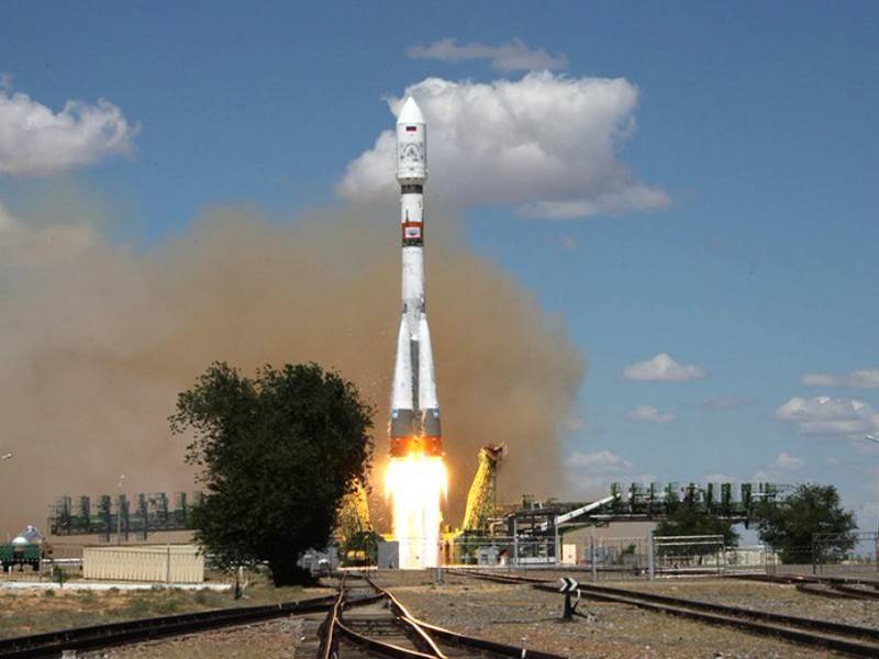 Роскосмос до конца года определится с подготовкой космонавтов на Кавказе
