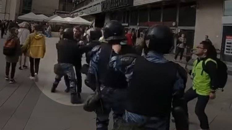 Политолог назвал доводы «защитников» осужденного за нападение на ОМОН Устинова абсурдными