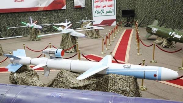 СМИ: Иран атаковал Саудовскую Аравию двумя волнами дронов и крылатых ракет