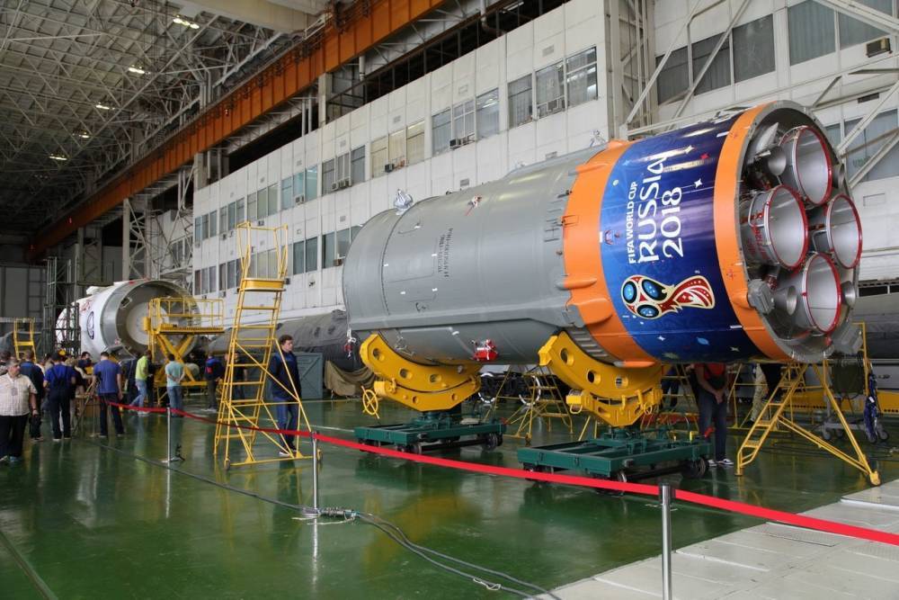 Рогозин отказался раскрывать тайну дыры в обшивке космического корабля «Союз»