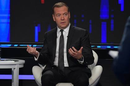 Медведев заявил о новой эпохе в отношениях России и Китая