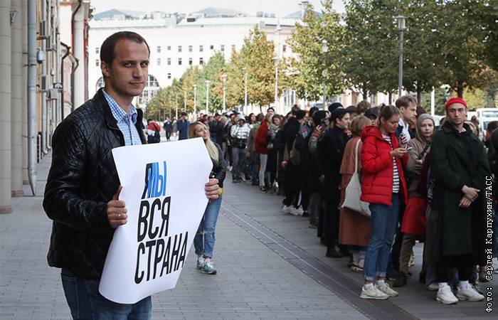 Петиция в защиту актера Устинова меньше чем за сутки собрала 100 тысяч подписей