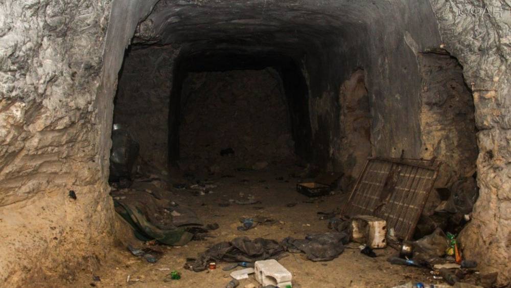 Военные Сирии нашли в пещере у Хан-Шейхуна подземную базу боевиков и «Белых касок»