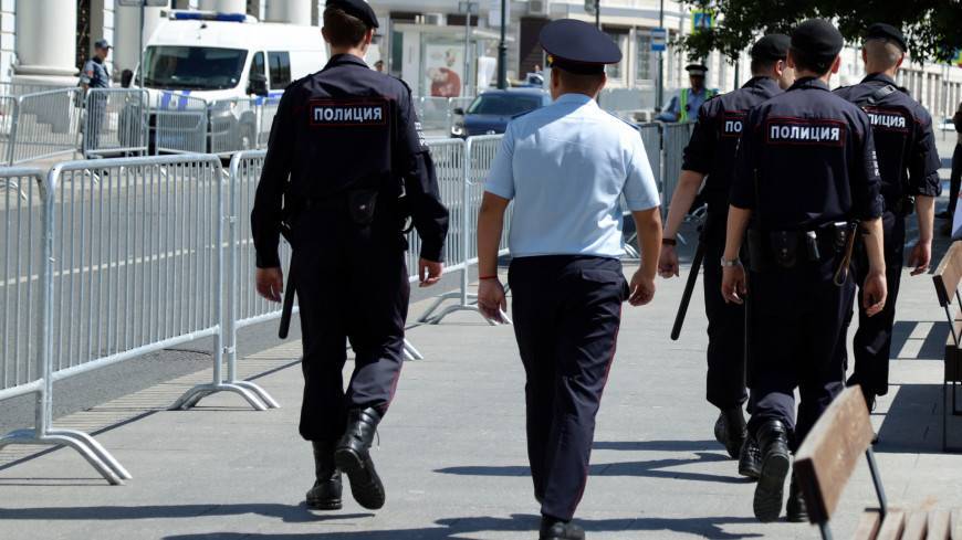 Стрельба у «Рязанского проспекта»: полицейский погиб при задержании сотрудника ППС