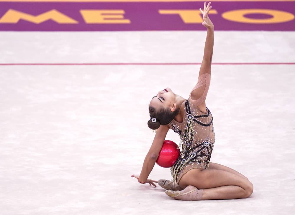 Гимнастка Дина Аверина стала девятикратной чемпионкой мира