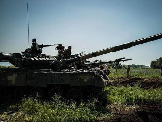 Украина начала отвод ВСУ вдоль всей линии соприкосновения в Донбассе