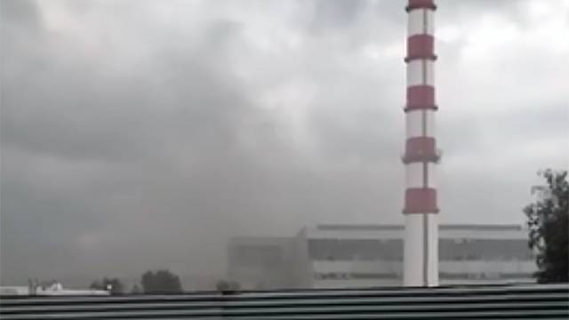 Площадь пожара на заводе "ВИЗ-Сталь" возросла до 3,2 тыс "квадратов"