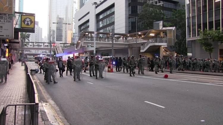 Администрация Гонконга планирует провести переговоры с митингующими