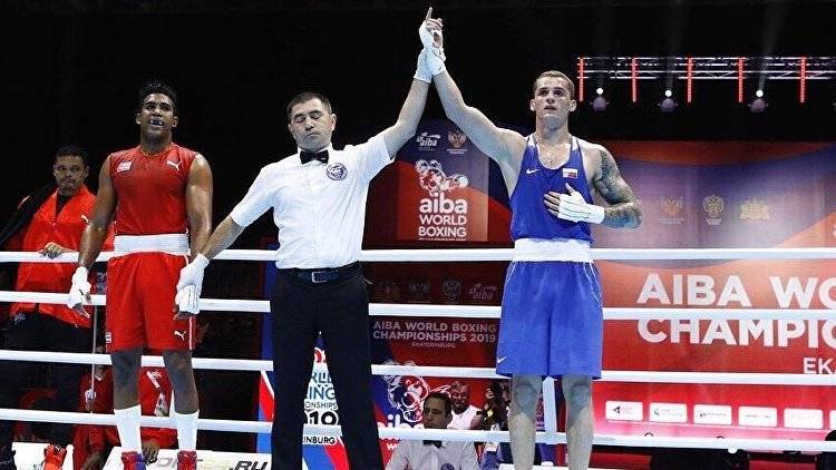 Крымчанин Бакши вышел в полуфинал чемпионата мира по боксу