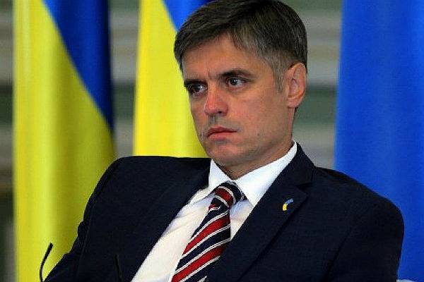 Глава МИД Украины признал, что Западу сложно сохранять санкции против РФ
