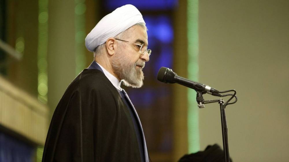 Роухани отказался вести переговоры с США в условиях давления на Иран