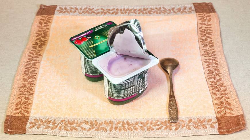 Эксперты Роскачества нашли кишечную палочку в клубничном йогурте