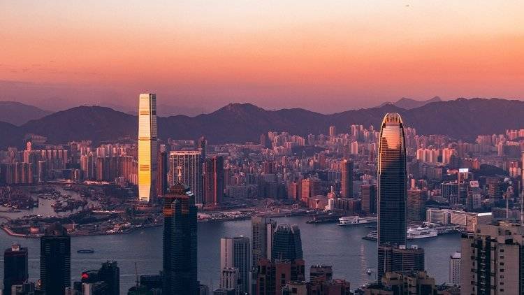 Гонконг вслед за США понизил базовую ставку до 2,25 процентов