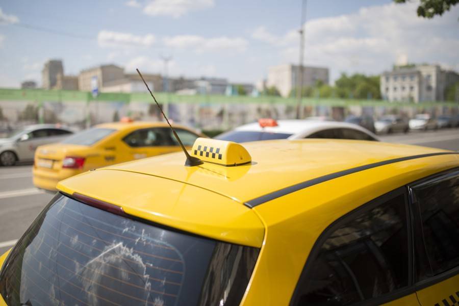 Такси Москвы стало одним из лучших на рынке – Собянин