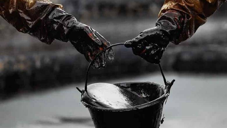Новак: запасы нефти могут покрыть ее дефицит
