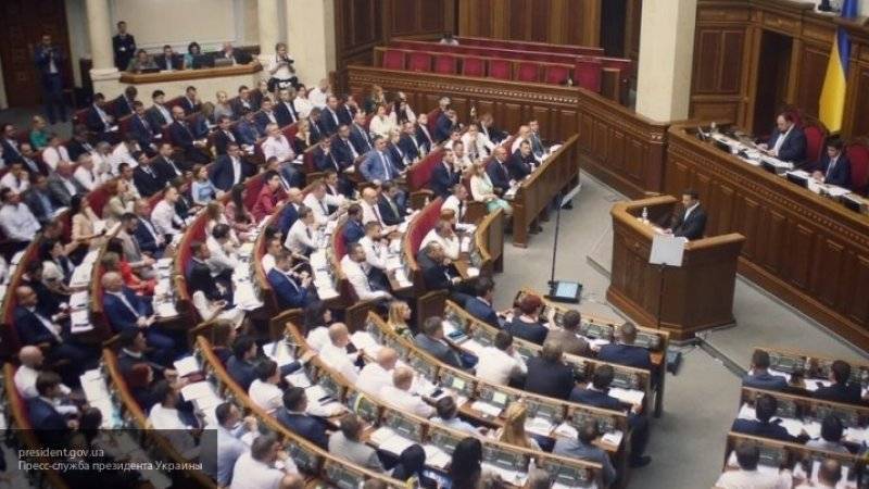 Украина должна пойти на жертвы ради мира в Донбассе, заявил депутат Рады