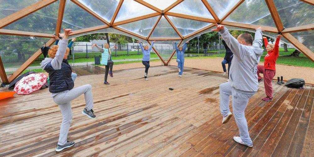 Спортивные тренировки и танцы пройдут в 19 парках Москвы