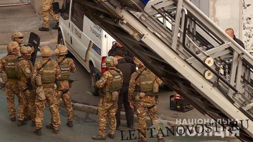 В нацполиции показали видео задержания снайпера, который угрожал взорвать мост в Киеве