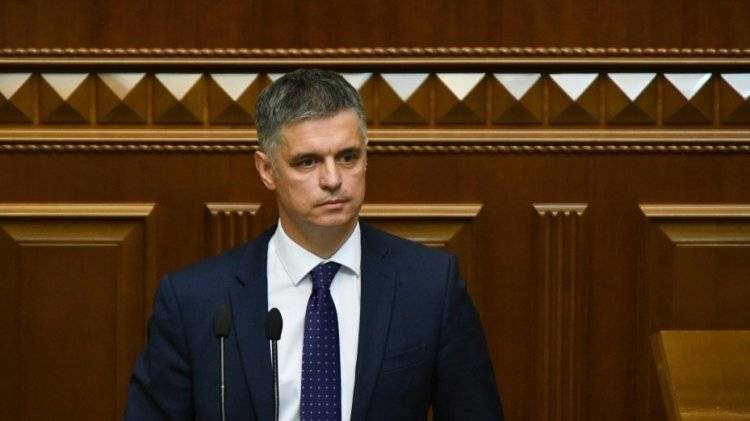 Глава МИД Украины отметил сложности поддержки антироссийских санкций