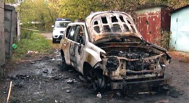 Сожгли тело в машине: видео с места убийства нижегородского бизнесмена