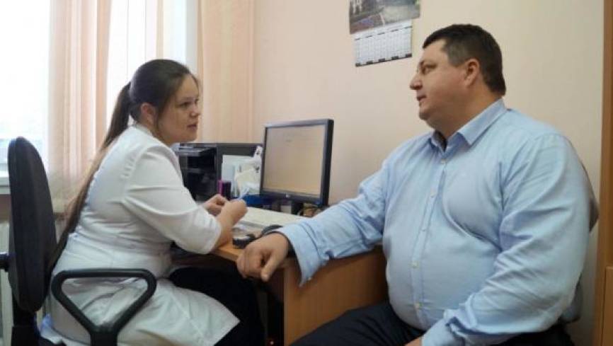 В Архангельске министр здравоохранения привил вакцину от гриппа