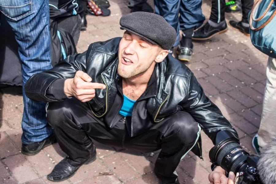«Жизнь дала трещину – живу я на Троещине»: Савченко о повадках столичного бычья