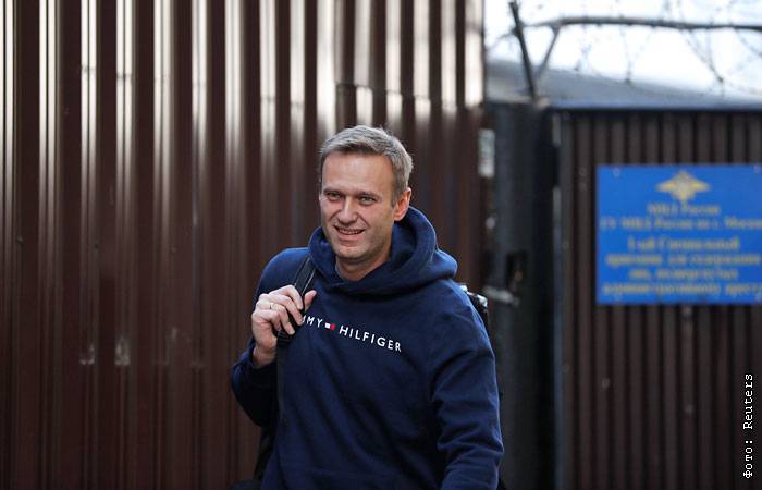Лидер московских единороссов подал иск к Навальному