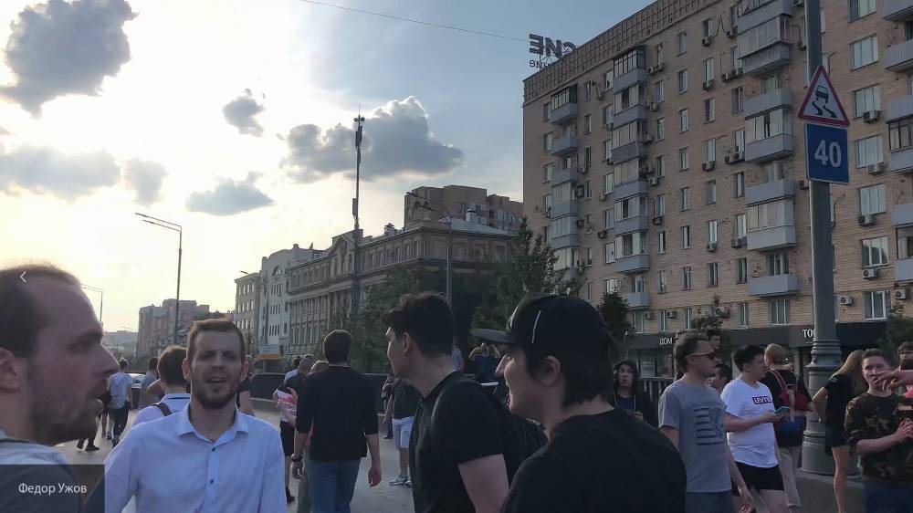 Фигуранту дела о массовых беспорядках 27 июля в Москве было предъявлено обвинение