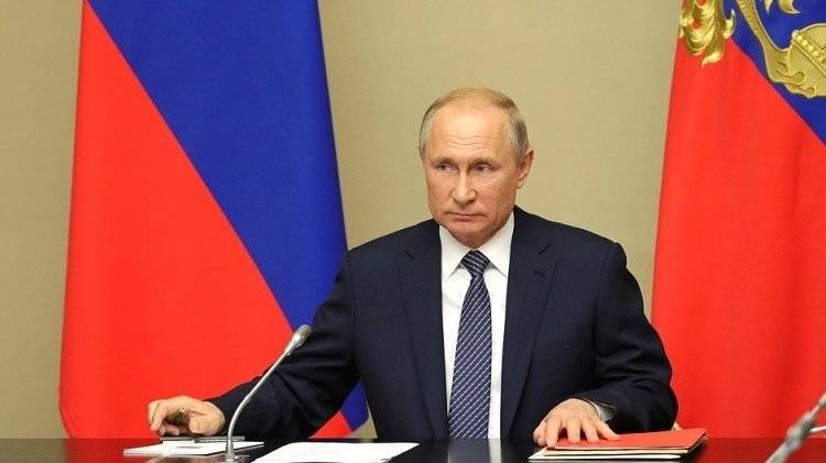 Путин вручил ордена зампреду ЦИК РФ и замминистра финансов