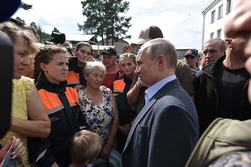 Путин прибыл в пострадавшую от паводков Иркутскую область