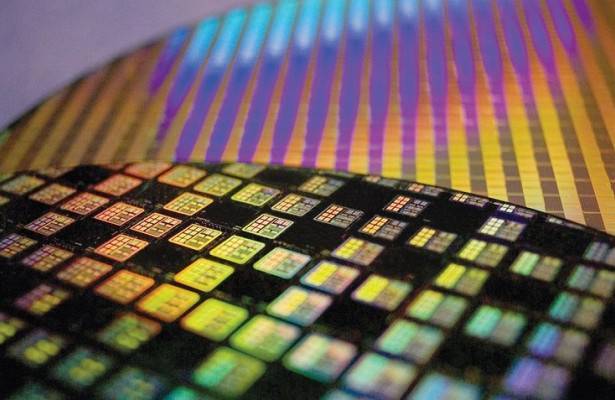 У AMD могут возникнуть проблемы — TSMC не справляется с производством 7-нм чипов