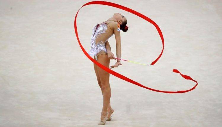 Российская гимнастка завоевала за день три золота на чемпионате мира