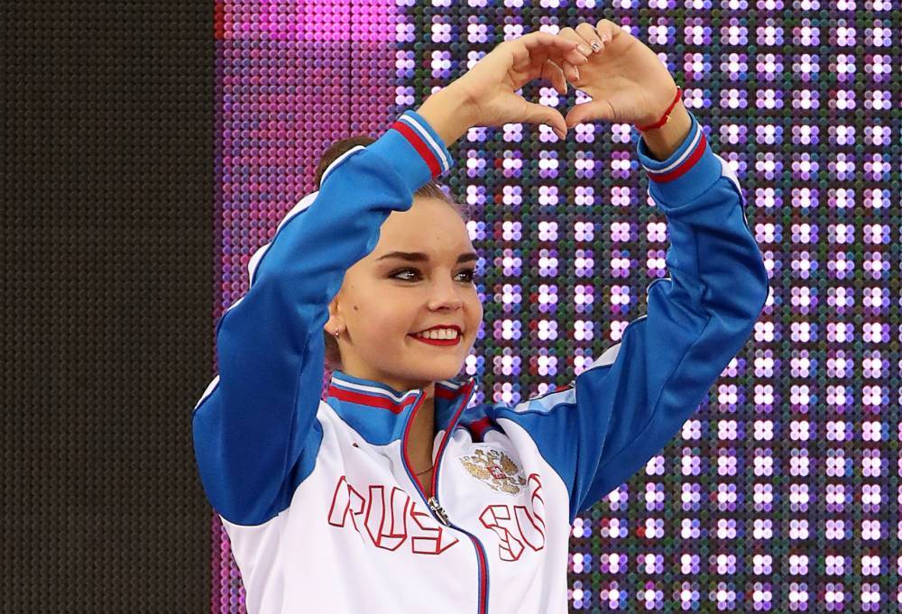 Дина Аверина завоевала золото на ЧМ в Баку в упражнениях с булавой