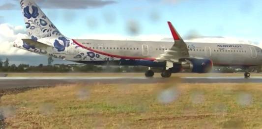 Новая взлетно-посадочная полоса в Шереметьево приняла первый самолет