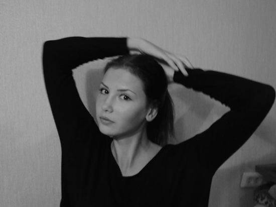 В российском театре актрису наказали за поддержку Павла Устинова