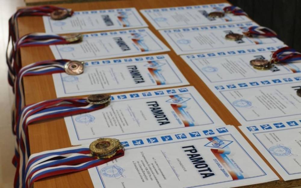 В Колпино несовершеннолетние заключенные получили медали за спартакиаду