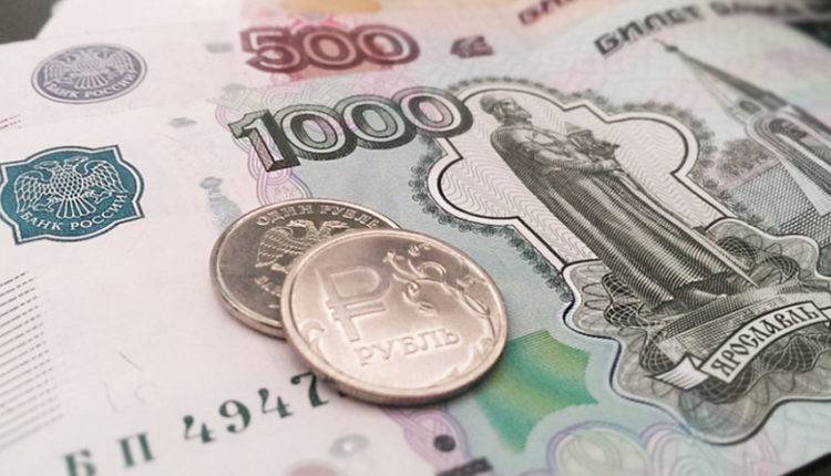 Медведев заявил об увеличении МРОТ в 2020 году до 12,3 тыс. рублей