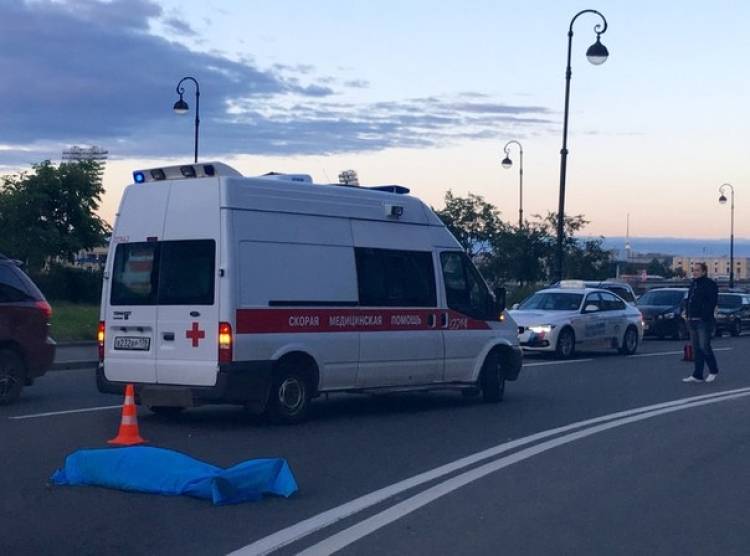 Автомобиль сбил школьника на пешеходном переходе в Архангельске