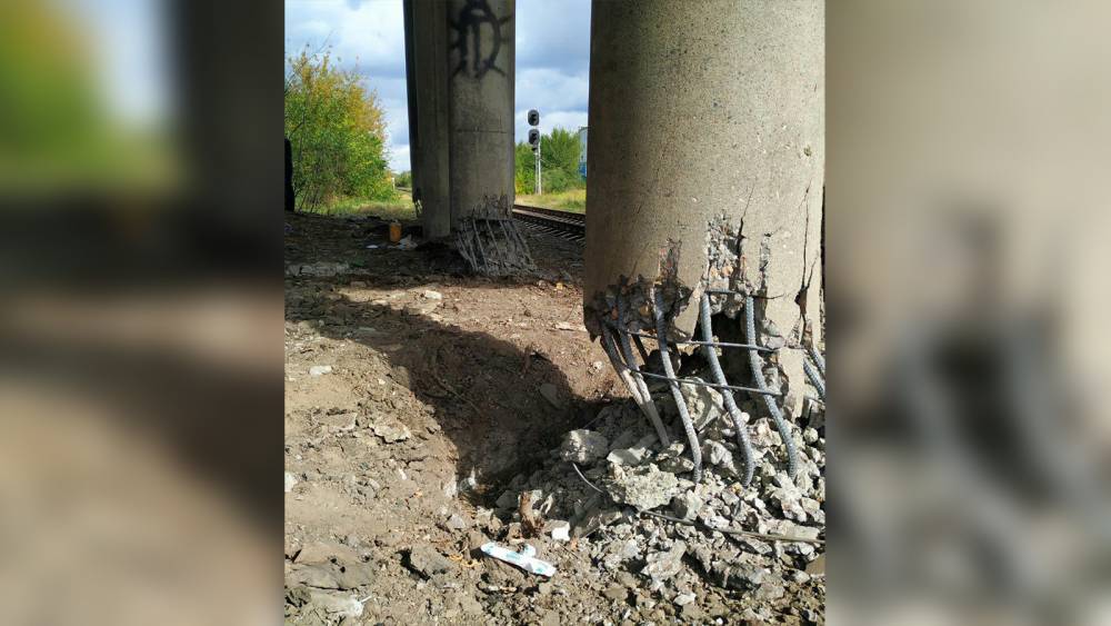 В ЛНР заявили о подрыве моста в Луганске украинскими спецслужбами