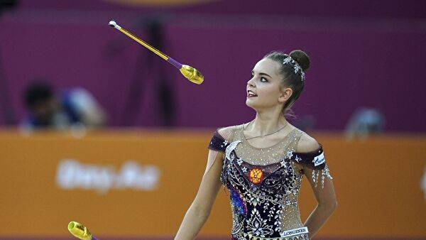 Дина Аверина победила в упражнениях с булавами на чемпионате мира