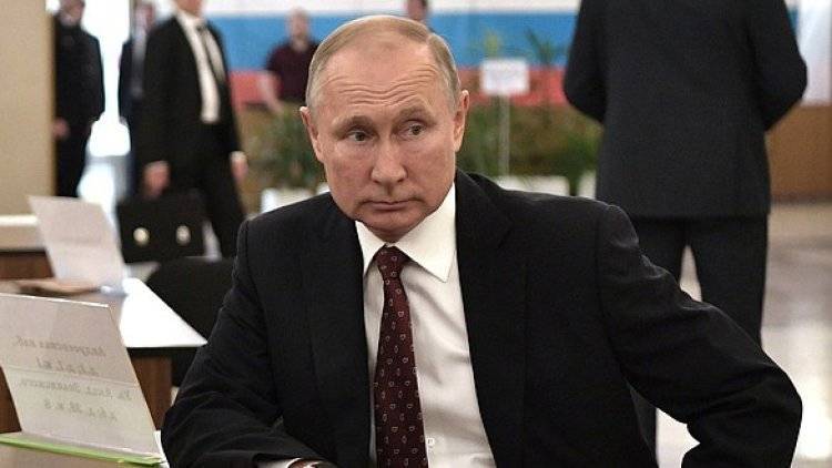 Путин осмотрел выставку передовых проектов перед заседанием набсовета АСИ