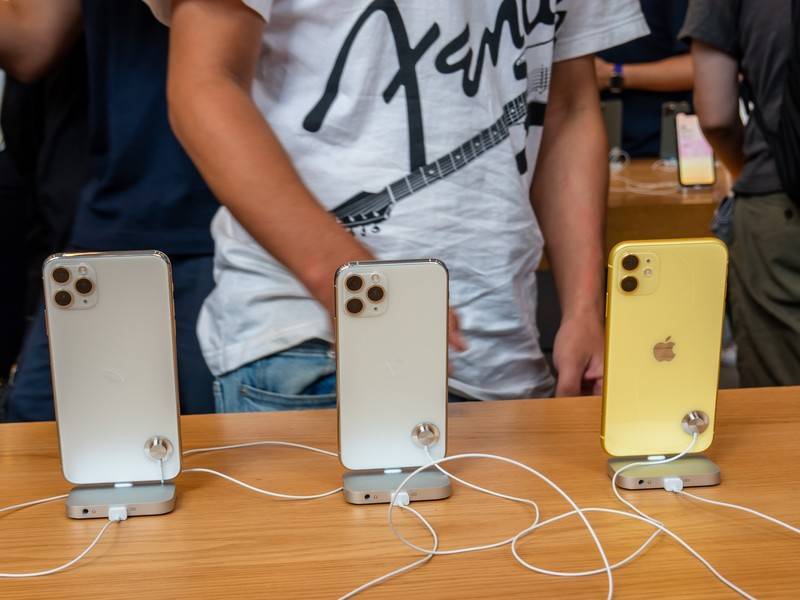 Старт продаж новых iPhone не вызвал ажиотажа в Москве