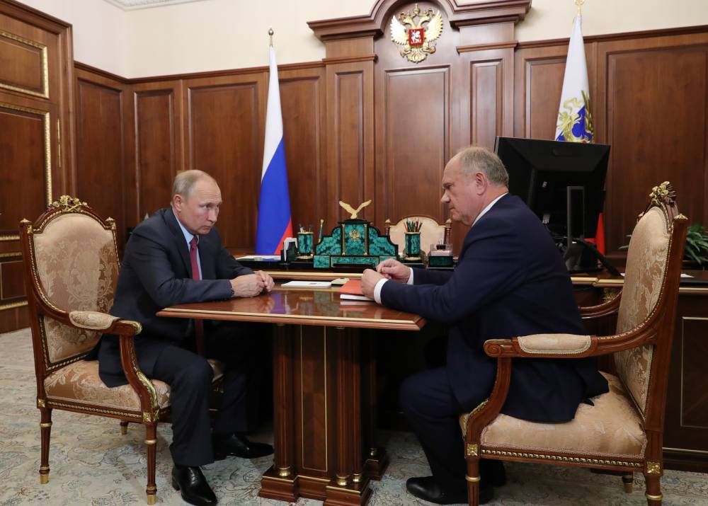 Путин согласен обсудить предложенные КПРФ изменения в законодательство