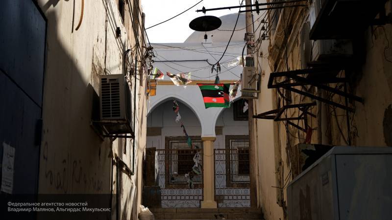 Корреспонденты ФАН слышали стрельбу бандитов в Триполи, которые устраивали свои разборки