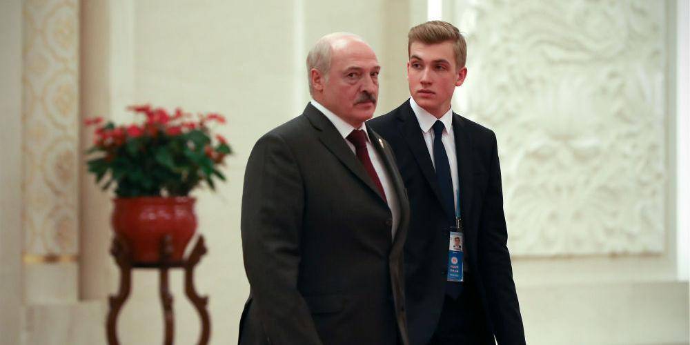 Лукашенко опроверг слухи о подготовке детей к транзиту власти