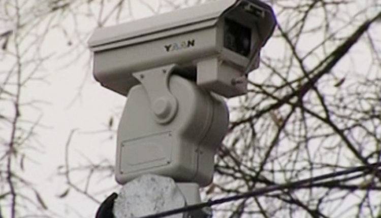 Нарушителей на российских дорогах выявляют с помощью трех типов камер